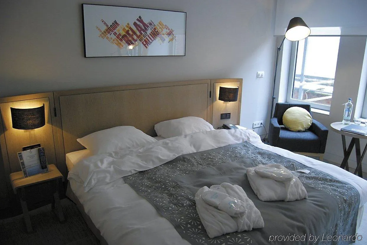 Park Inn By Radisson Antwerp City Centre 3*,