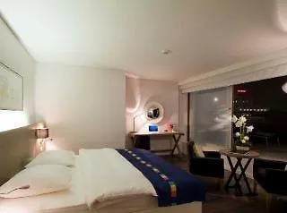 Park Inn By Radisson Antwerp City Centre Hotel